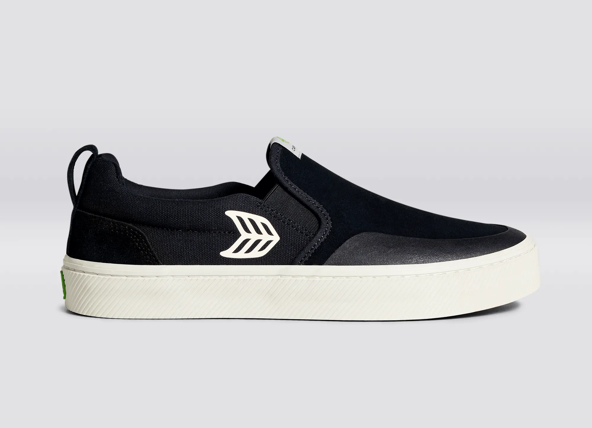 Cariuma Slip-On Skate Pro Black/Ivory (In Store Pickup Only)