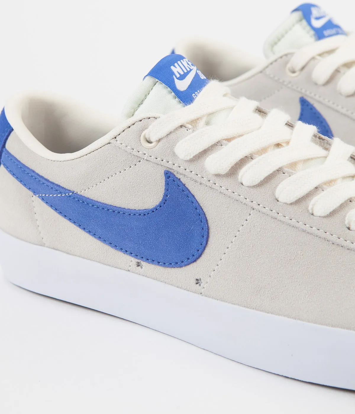 Nike SB Blazer Low GT Shoes - Pale Ivory / Pacific Blue - White