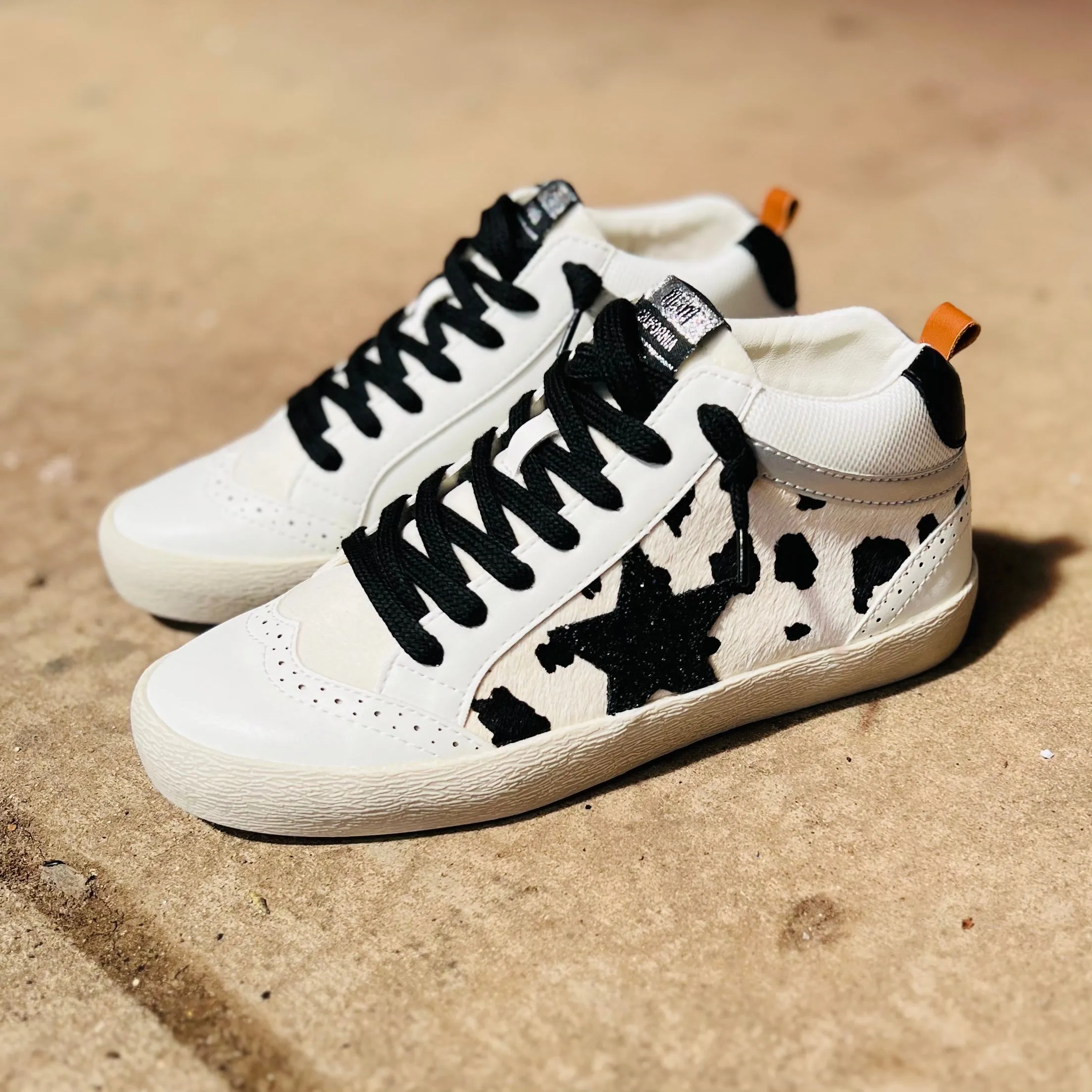 Oxford Moo'd Sneakers