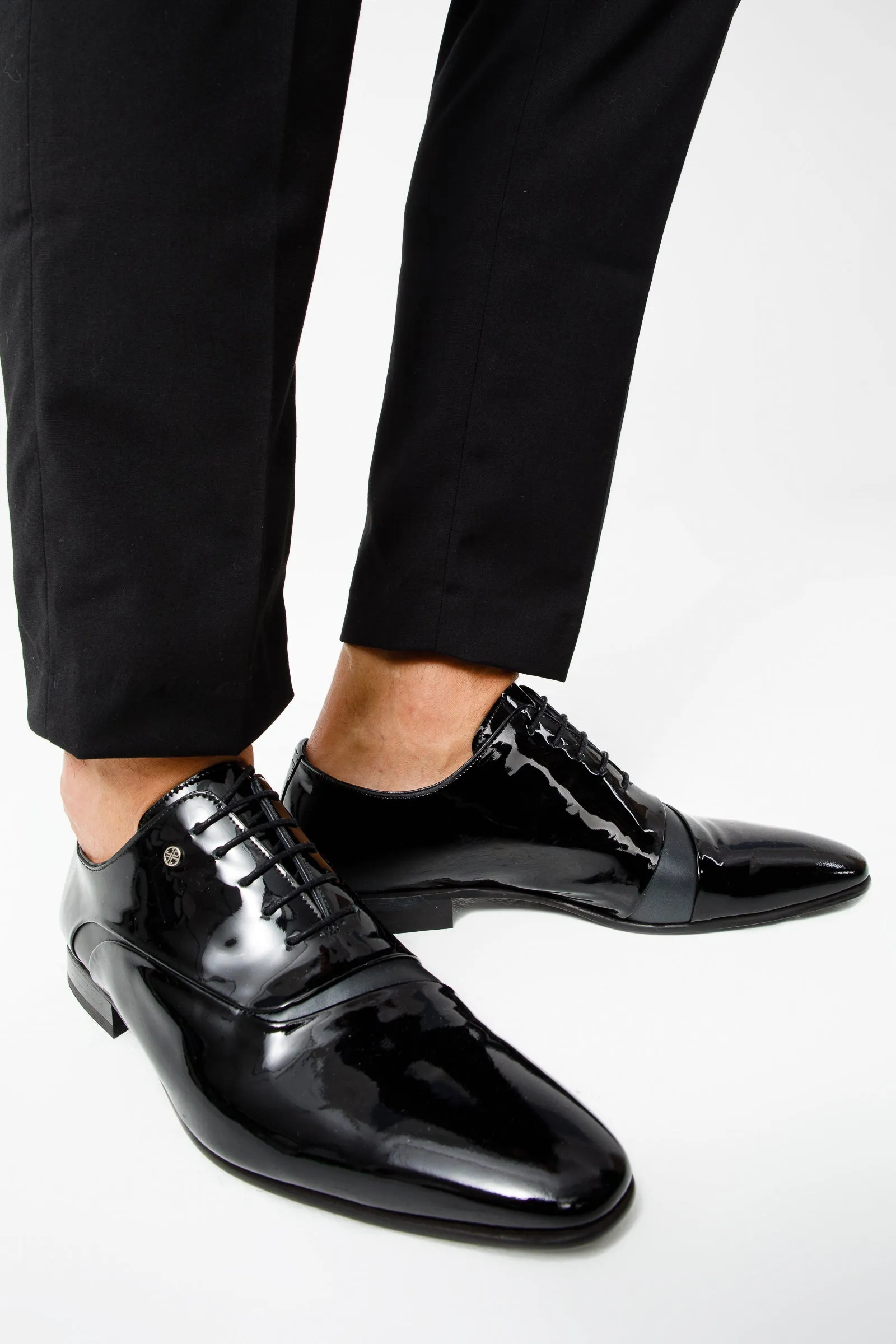 The Paris Black Patent Plain Toe Oxford Men Shoe