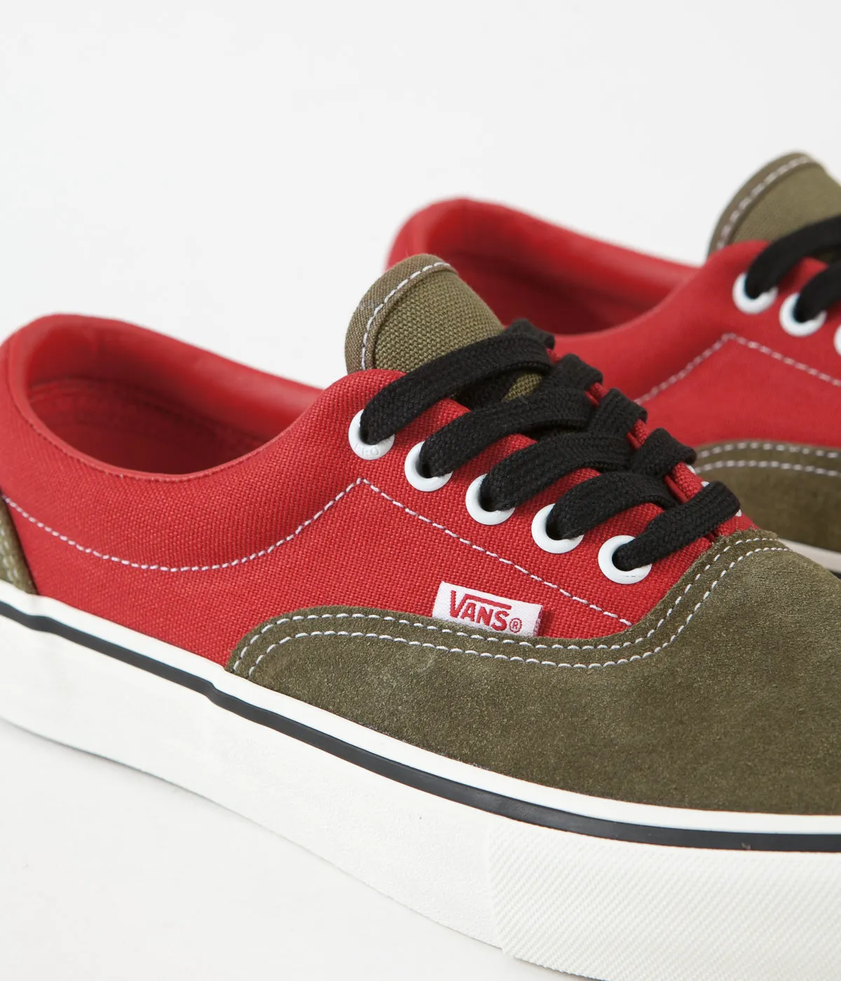 Vans Era Pro Shoes - (Lotties) Red / Military